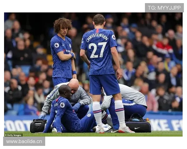 鲁埃达精准助攻串联进攻斯韦德贝里强力头槌破门定胜局上演精彩一击 鲁埃达精准助攻串联进攻斯韦德贝里强力头槌破门定胜局上演精彩一击